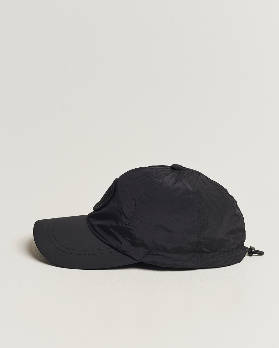 Herre | Stone Island Nylon Metal Cap Black | Stone Island | Nylon Metal Cap Black