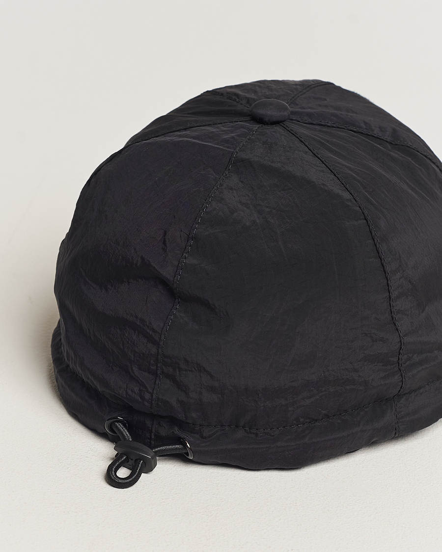 Herre | Stone Island Nylon Metal Cap Black | Stone Island | Nylon Metal Cap Black