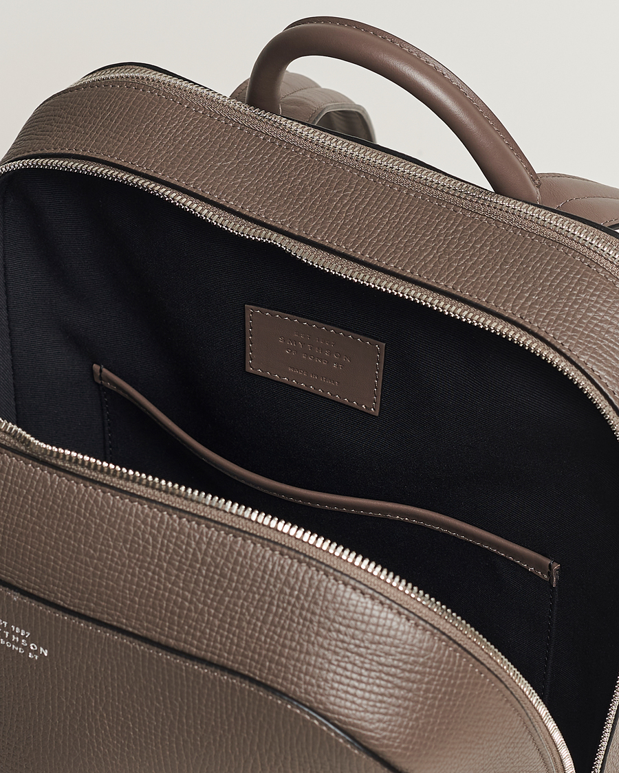 Herre | Vesker | Smythson | Ludlow Zip Around Backpack Dark Taupe