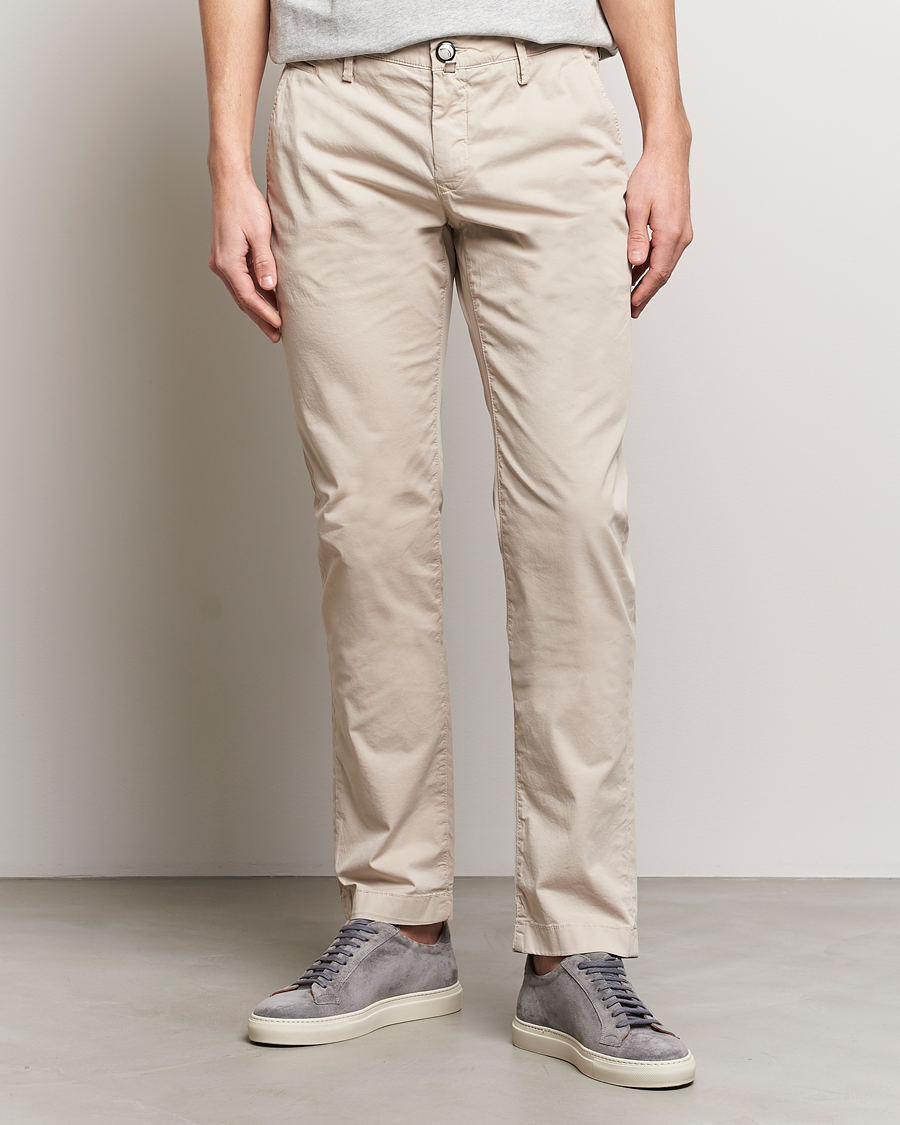 Men |  | Jacob Cohën | Bobby Cotton Gabardine Chinos Beige