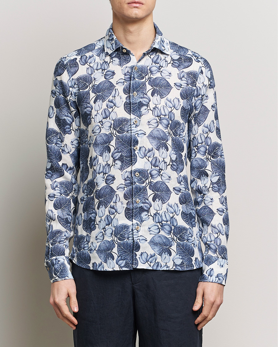 Herre | Plagg i lin | Stenströms | Slimline Cut Away Printed Flower Linen Shirt Blue