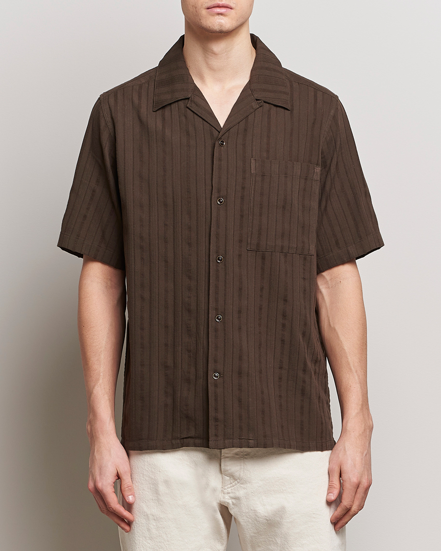 Herre | Nytt i butikken | NN07 | Julio Structured Short Sleeve Shirt Demitasse Brown