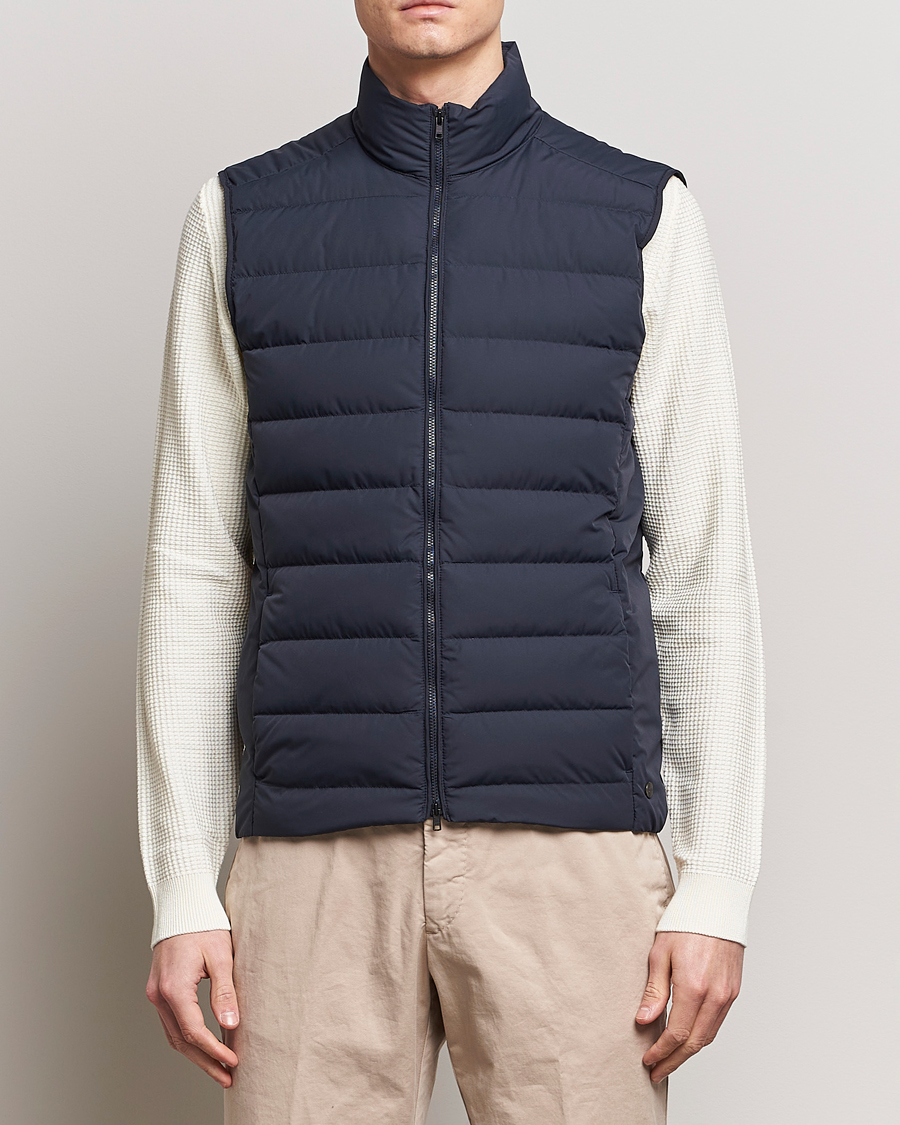 Herre | New Nordics | Scandinavian Edition | Ratio II Lightweight Padded Vest Midnight Blue