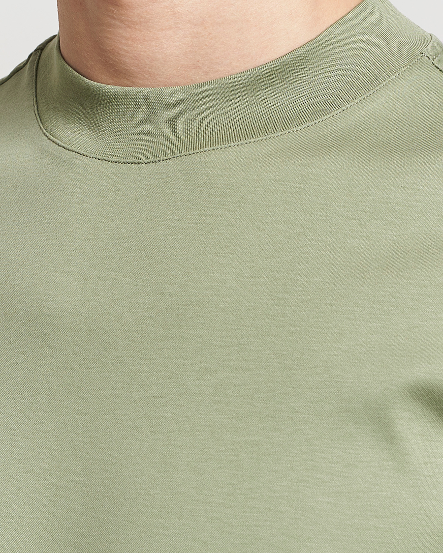 Herre | T-Shirts | J.Lindeberg | Ace Mock Neck T-Shirt Oil Green
