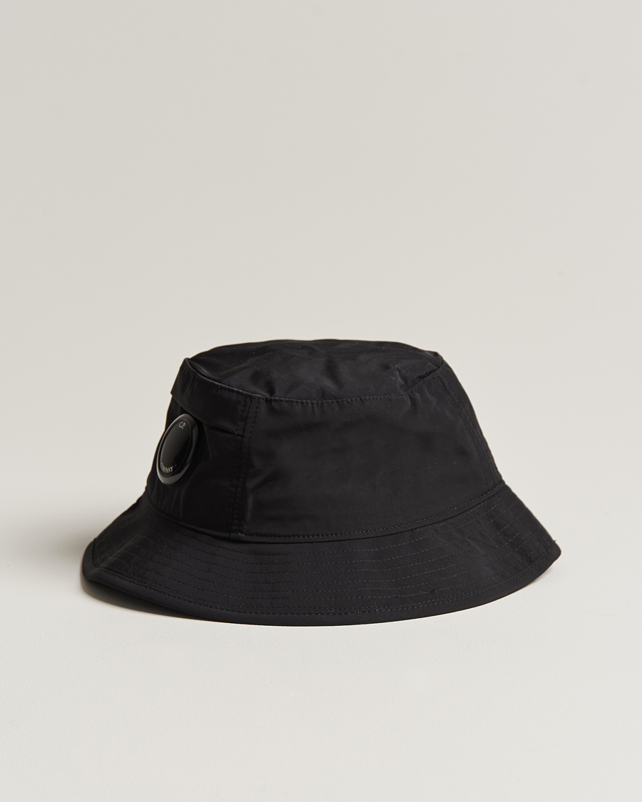 Herre | Hatter og capser | C.P. Company | Chrome R Bucket Hat Black