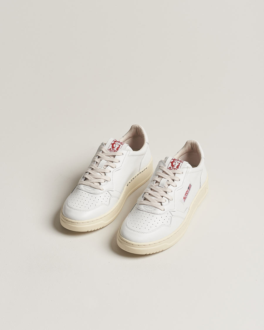 Herre | Autry Medalist Low Leather Sneaker White/Red | Autry | Medalist Low Leather Sneaker White/Red