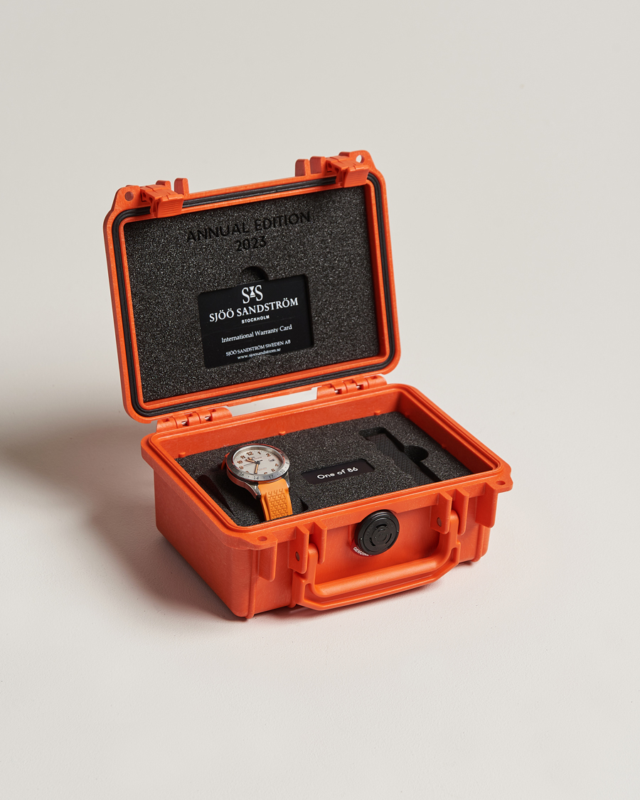 Herre | Sjöö Sandström Royal Steel Worldtimer 41mm Annual Edition Orange | Sjöö Sandström | Royal Steel Worldtimer 41mm Annual Edition Orange