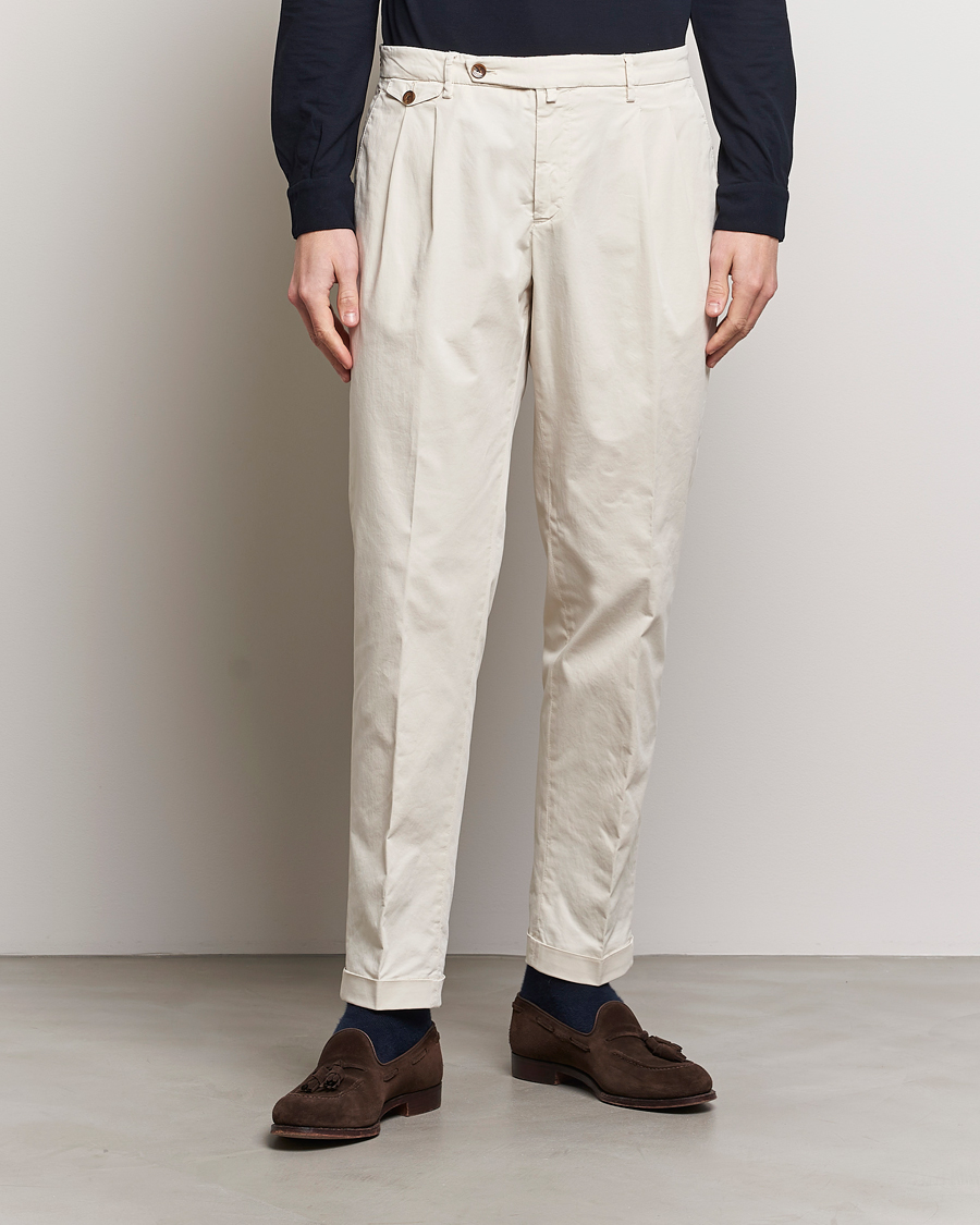 Herre | Klær | Briglia 1949 | Easy Fit Pleated Cotton Stretch Chino Cream