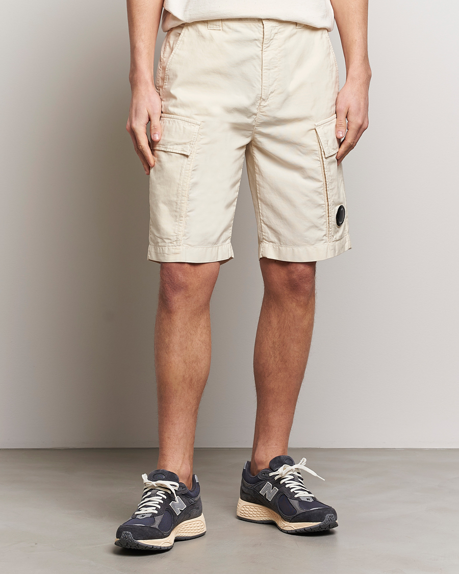 Herre | Avdelinger | C.P. Company | Ottoman Garment Dyed Cotton Cargo Shorts Off White