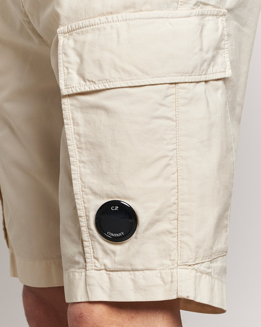 Herre | Shorts | C.P. Company | Ottoman Garment Dyed Cotton Cargo Shorts Off White