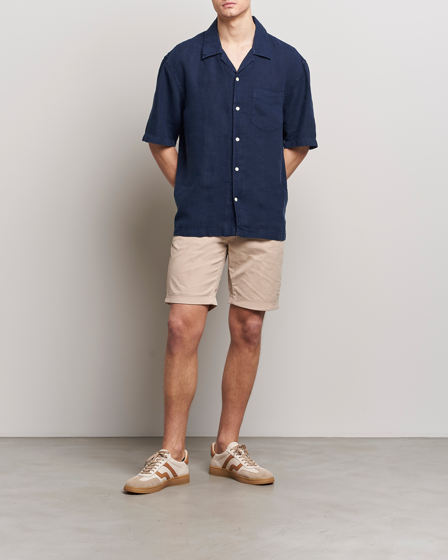 Herre | Skjorter | GANT | Relaxed Fit Linen Resort Short Sleeve Shirt Marine