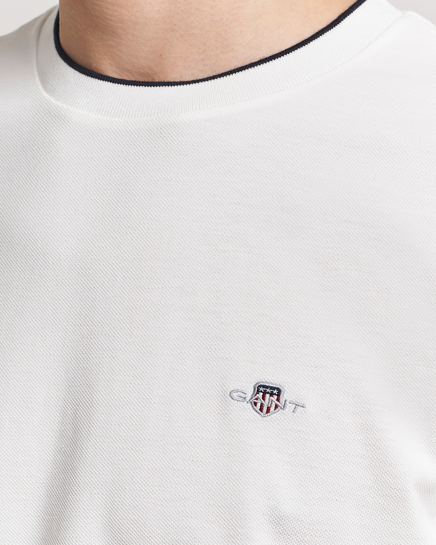 Herre | T-Shirts | GANT | Pique Crew Neck T-Shirt Eggshell
