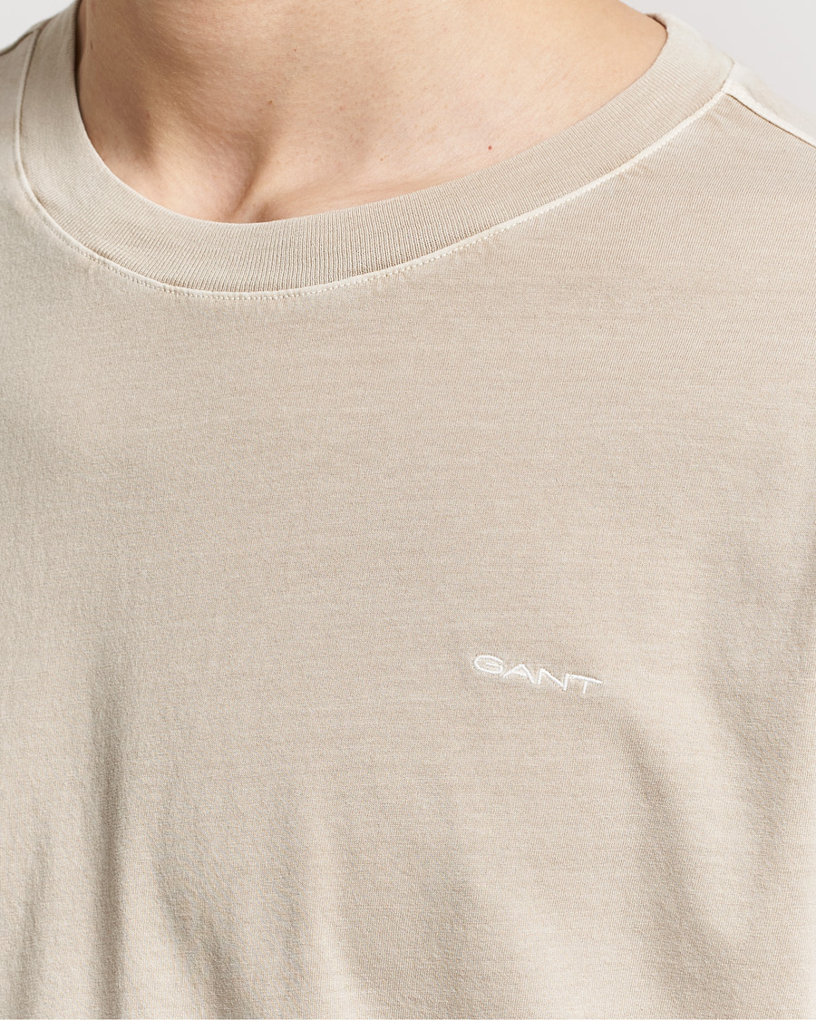 Herre | T-Shirts | GANT | Sunbleached T-Shirt Silky Beige