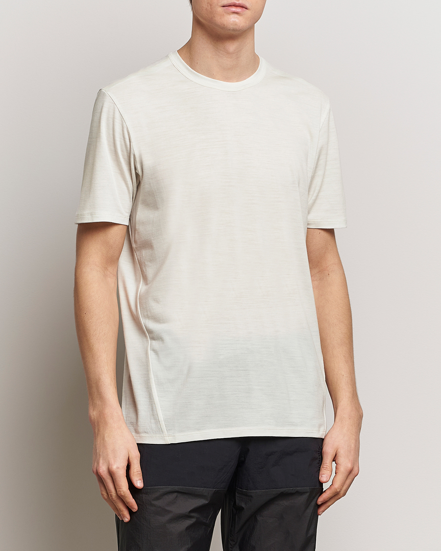 Herre | Klær | Arc'teryx Veilance | Frame Short Sleeve T-Shirt Oat Heather