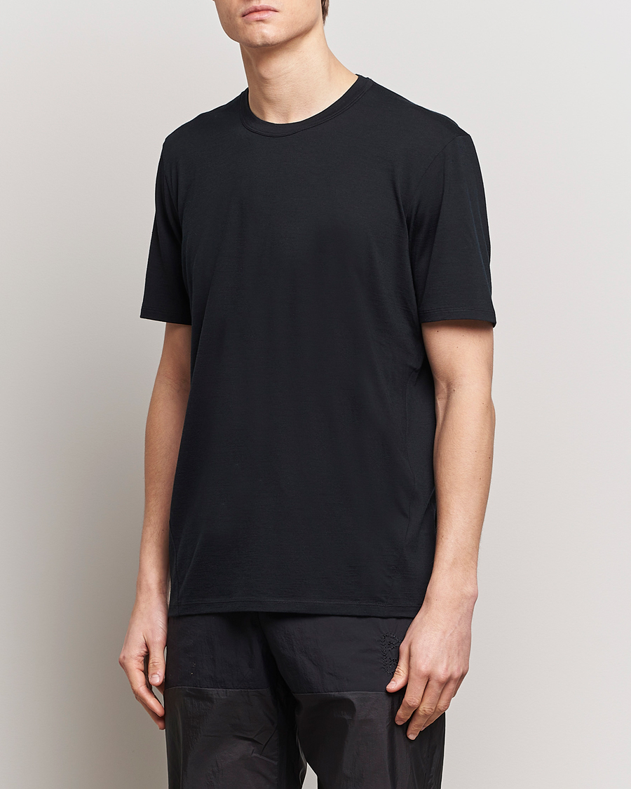 Herre | Svarte t-skjorter | Arc'teryx Veilance | Frame Short Sleeve T-Shirt Black