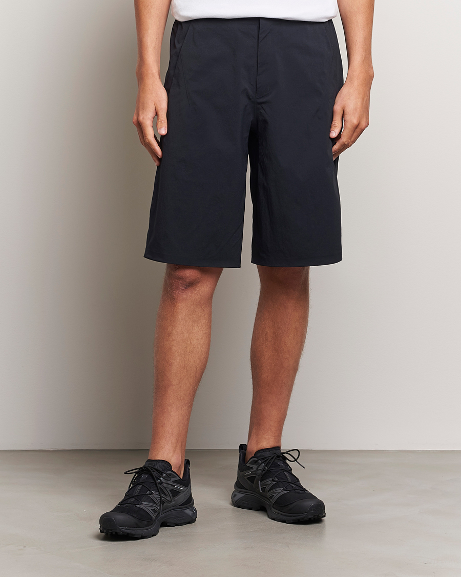 Herre | Shorts | Arc'teryx Veilance | Spere Lightweight Water Repellent Shorts Black