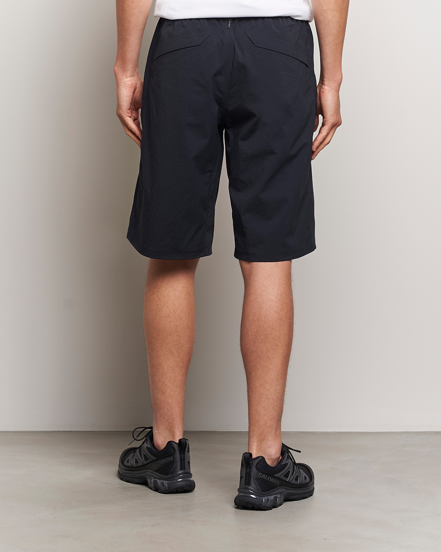 Herre | Shorts | Arc'teryx Veilance | Spere Lightweight Water Repellent Shorts Black