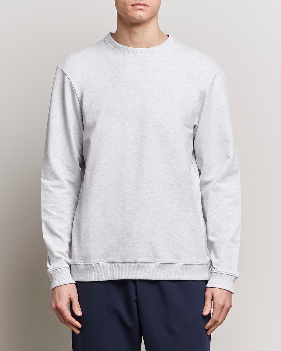 Herre | Wardrobe basics | Bread & Boxers | Loungewear Crew Neck Sweatshirt Light Grey Melange