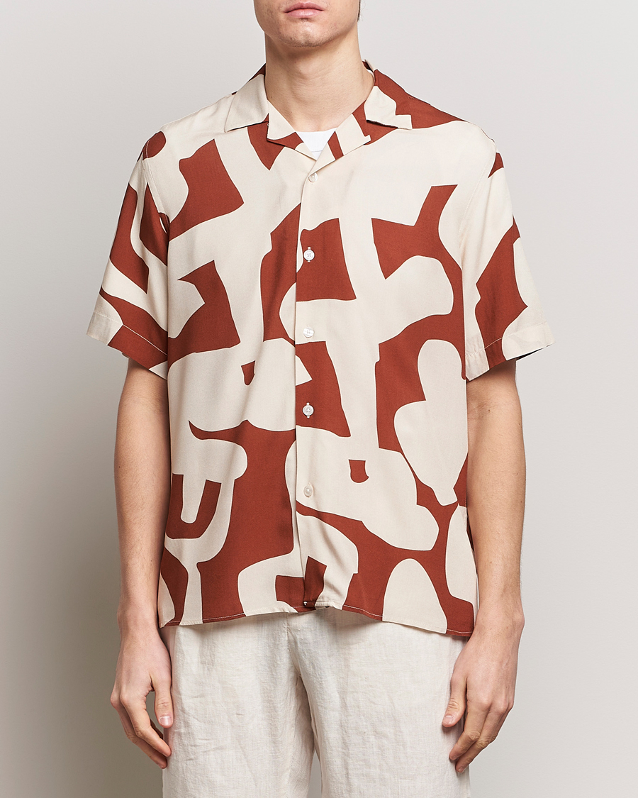 Herre | Klær | OAS | Viscose Resort Short Sleeve Shirt Russet Puzzlotec