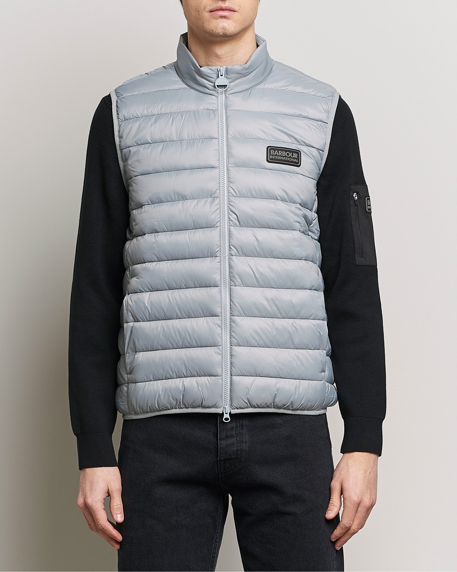 Herr |  | Barbour International | Tourer Reed Gilet Ultimate Grey