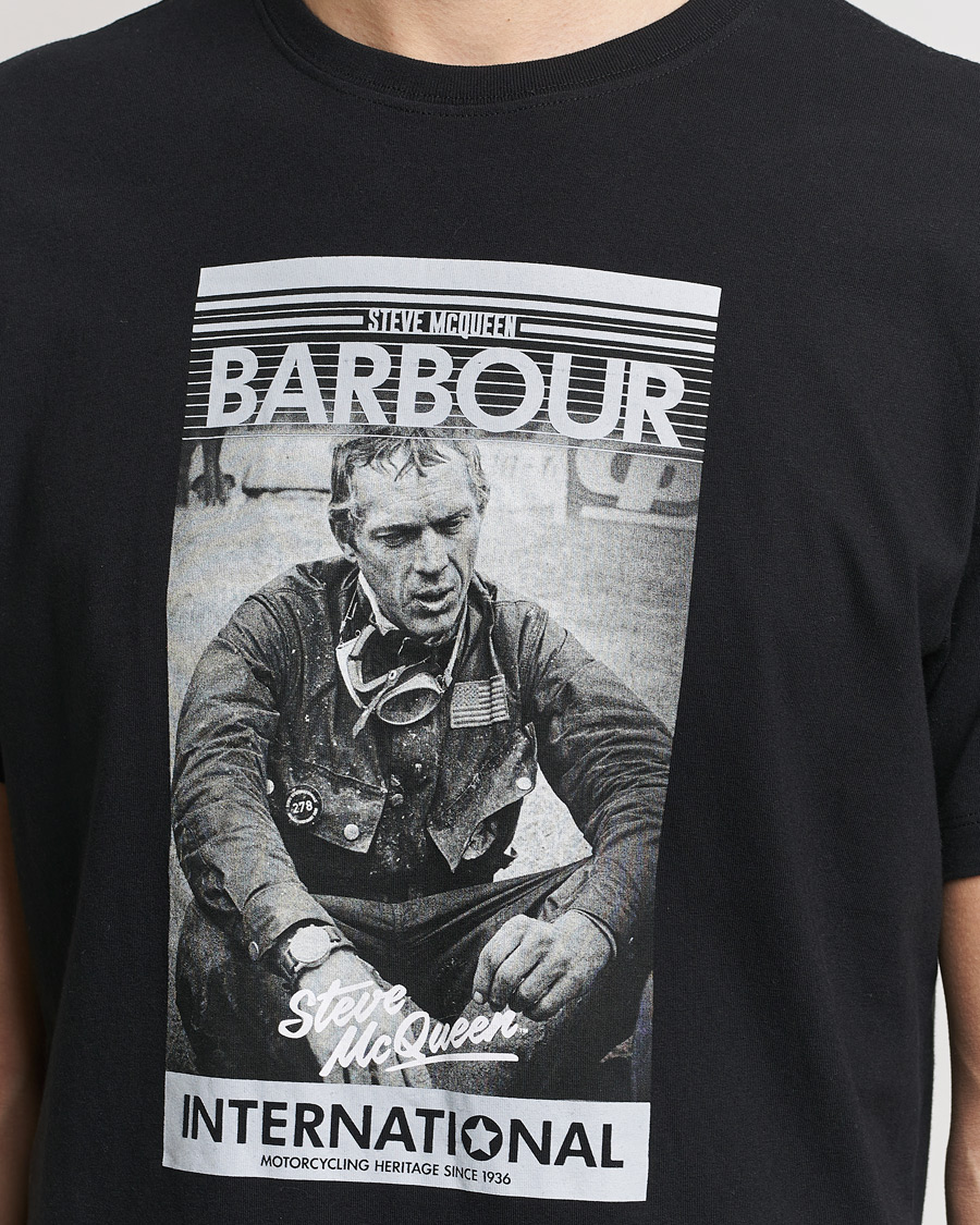 Herre | T-Shirts | Barbour International | Mount Steve McQueen T-Shirt Black
