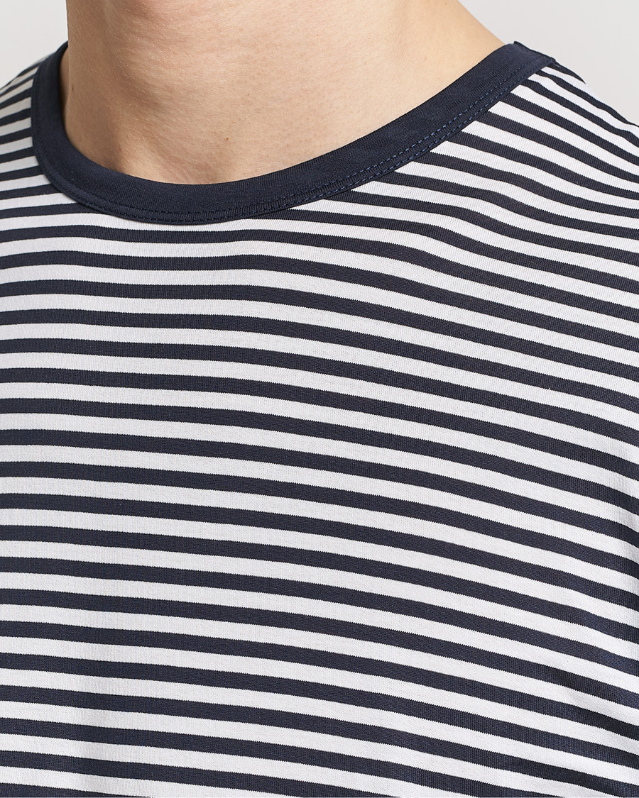 Herre | T-Shirts | Sunspel | Striped Crew Neck Q82 Cotton T-Shirt White/Navy