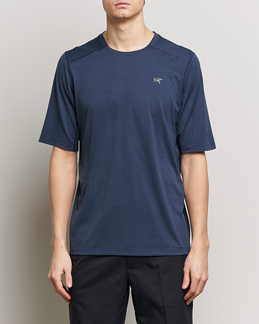 Herre | T-Shirts | Arc'teryx | Cormac Crew Neck T-Shirt Black Sapphire Heather