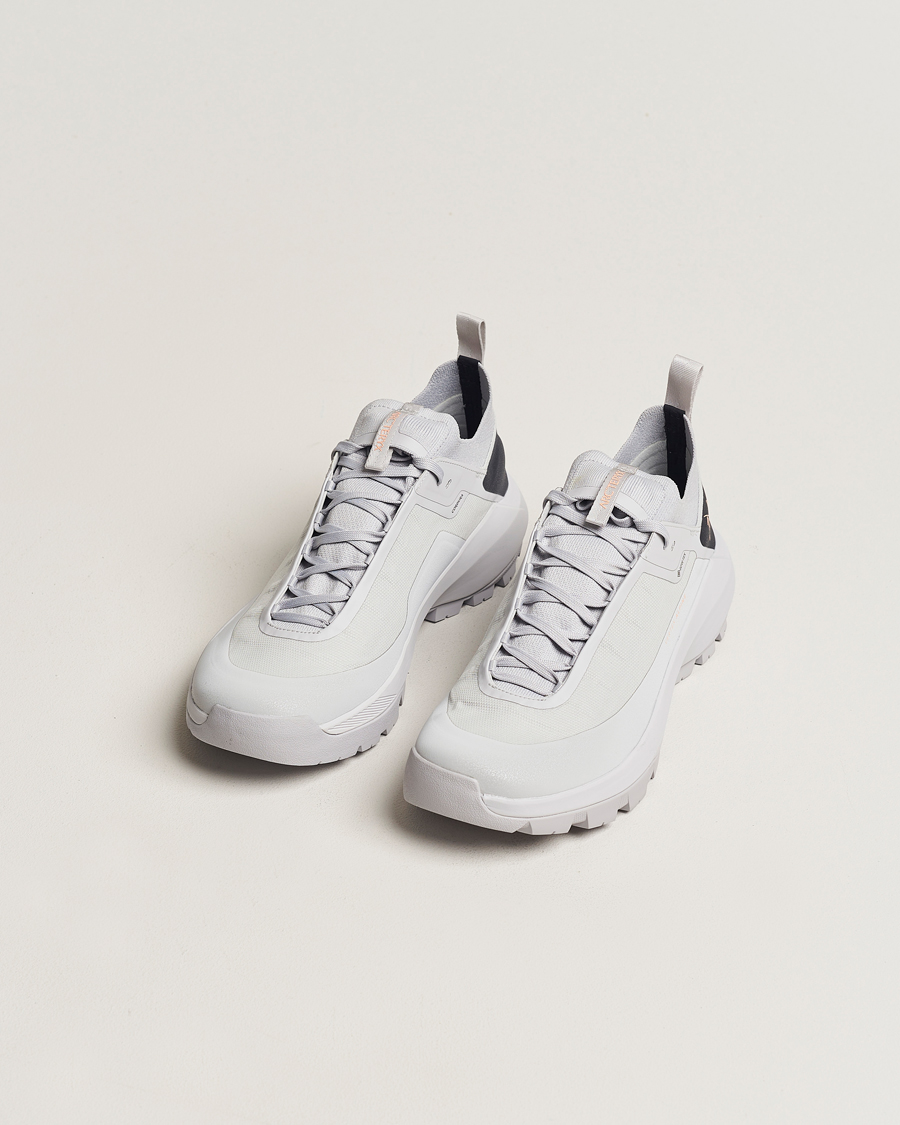 Herre | Arc'teryx Vertex Alpine Gore-Tex Sneakers Solitude/Graphite | Arc'teryx | Vertex Alpine Gore-Tex Sneakers Solitude/Graphite