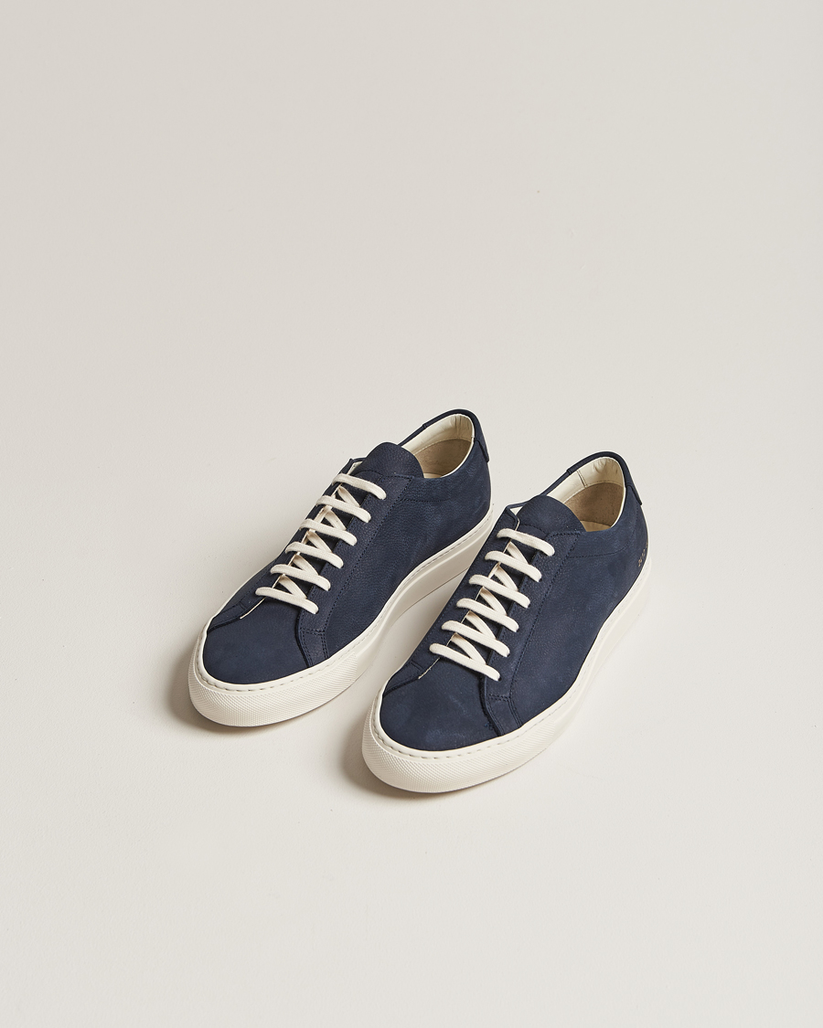 Herre | Avdelinger | Common Projects | Original Achilles Pebbled Nubuck Sneaker Navy