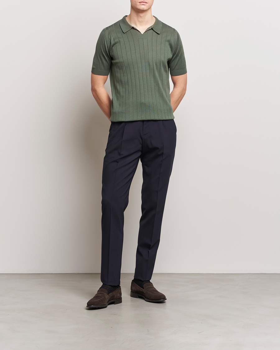 Herre | Pikéer | John Smedley | Roper Open Collar Sea Island Polo Palm Green