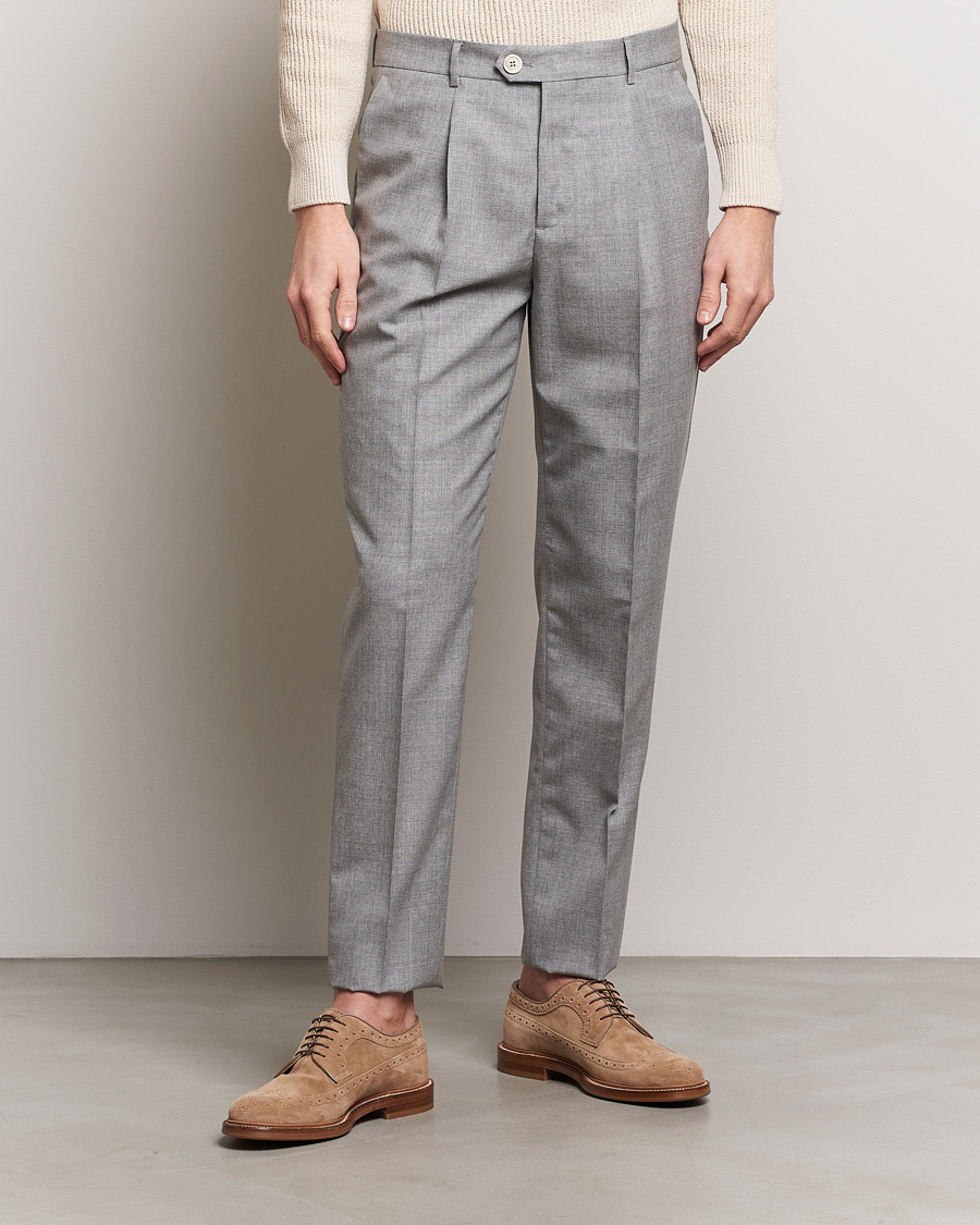 Herre | Italian Department | Brunello Cucinelli | Pleated Wool Trousers Light Grey