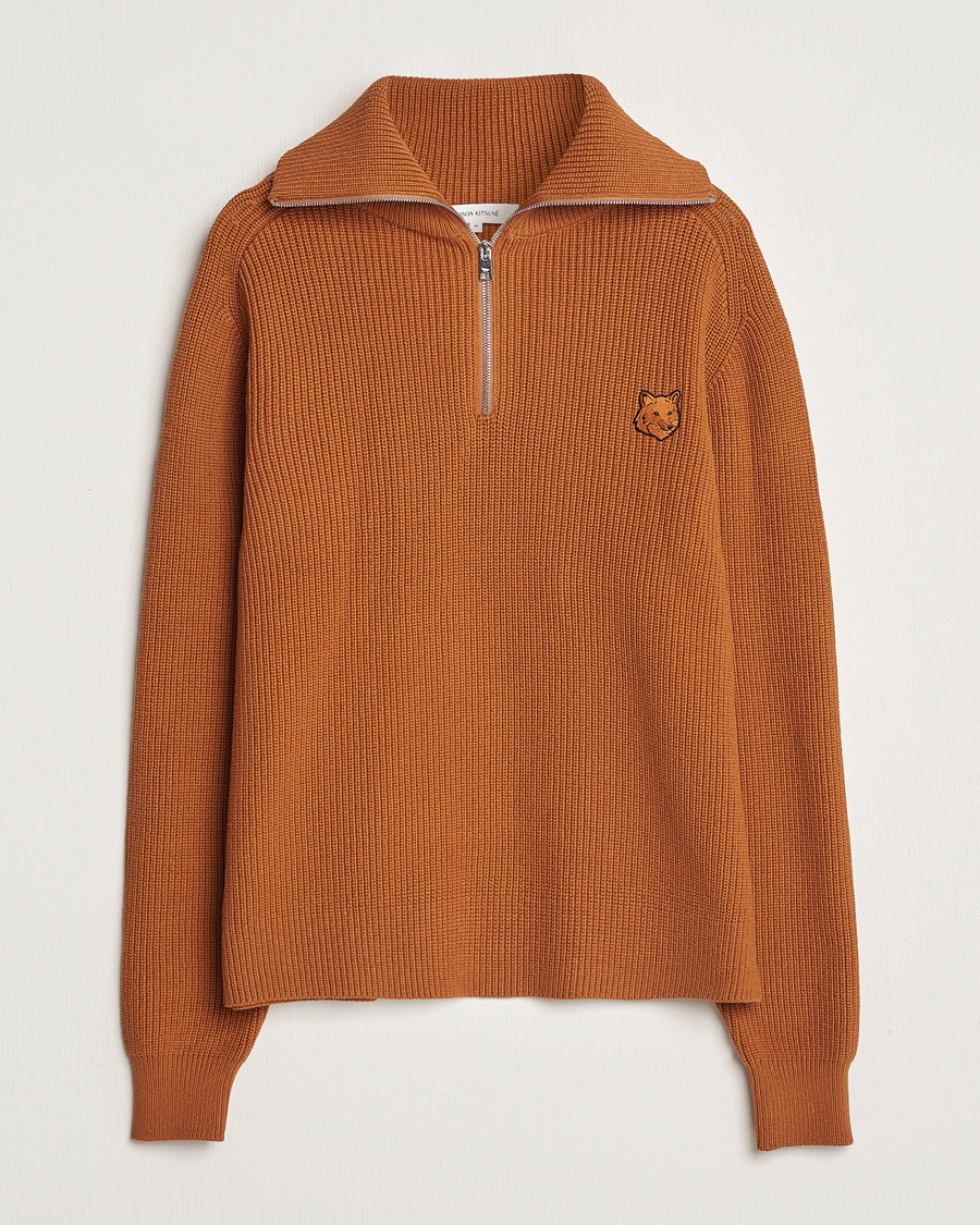 Herre | Gensere | Maison Kitsuné | Tonal Fox Head Ribbed Half Zip Tobacco