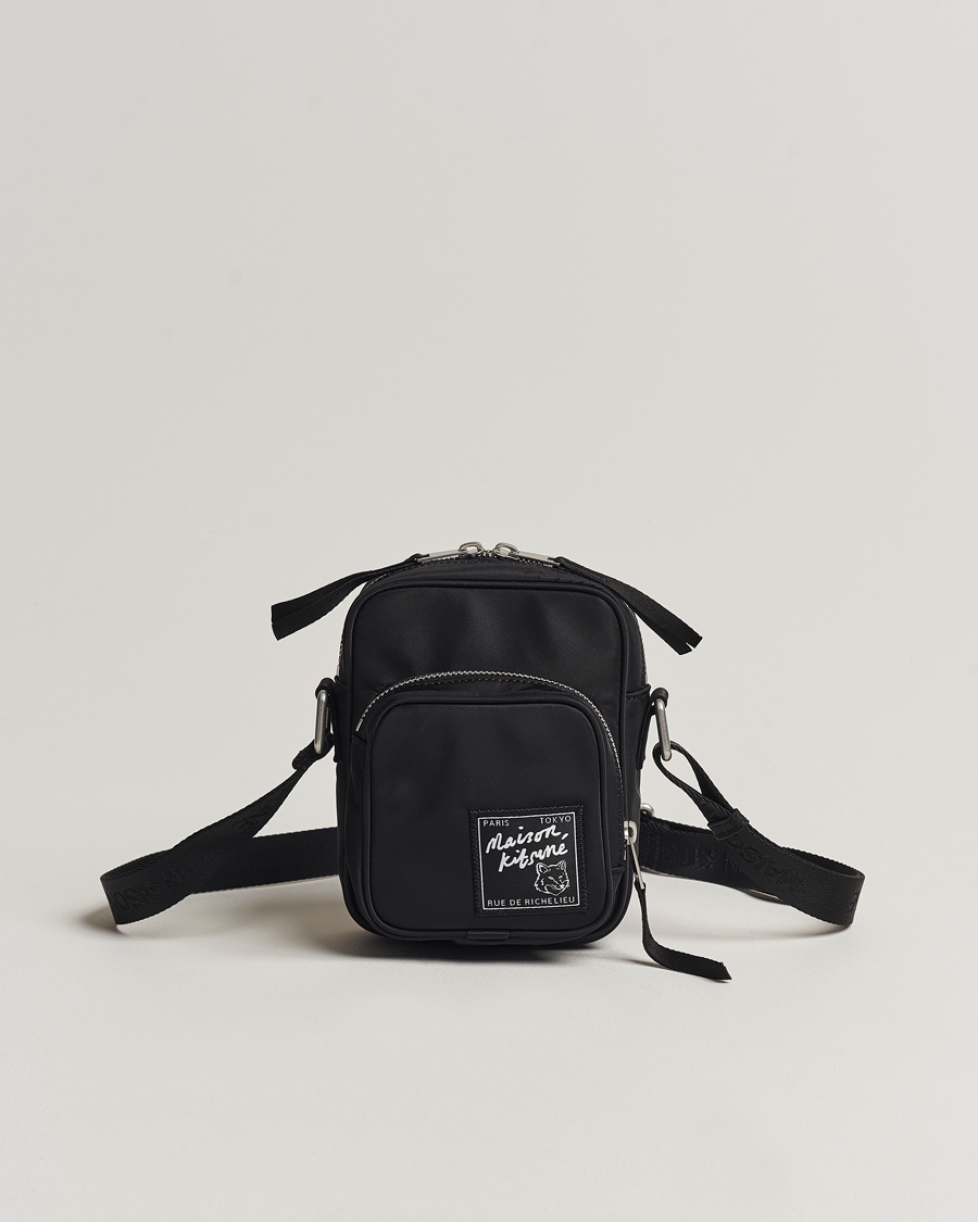 Herre | Maison Kitsuné The Traveller Crossbody Pouch Black | Maison Kitsuné | The Traveller Crossbody Pouch Black