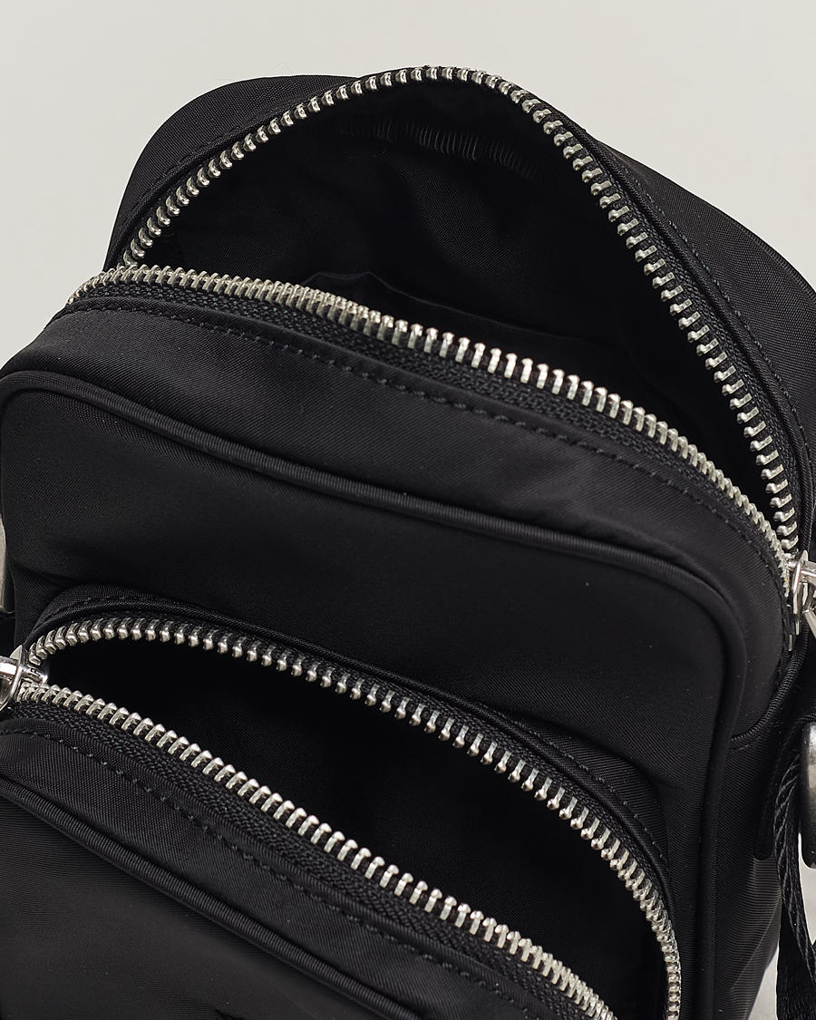 Herre | Maison Kitsuné The Traveller Crossbody Pouch Black | Maison Kitsuné | The Traveller Crossbody Pouch Black