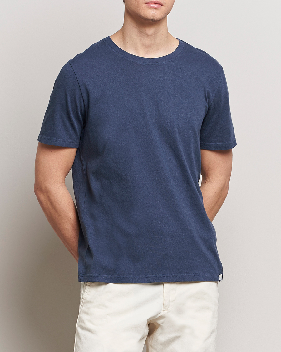 Herre | Kortermede t-shirts | Merz b. Schwanen | Organic Cotton Washed Crew Neck T-Shirt Denim Blue