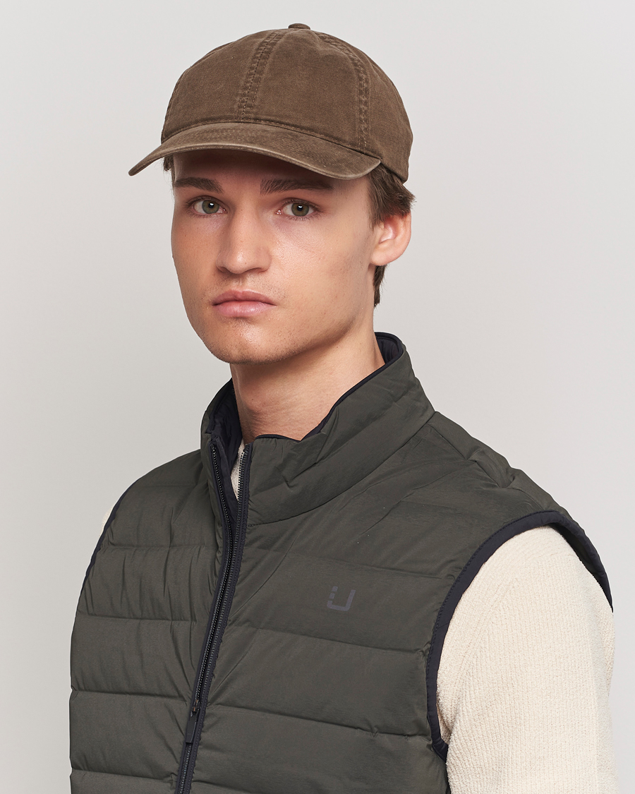 Herre |  | Varsity Headwear | Washed Cotton Baseball Cap Dark Beige