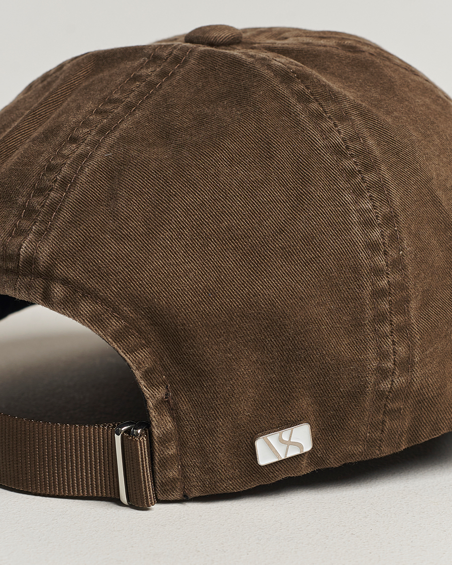 Herre | Varsity Headwear Washed Cotton Baseball Cap Dark Beige | Varsity Headwear | Washed Cotton Baseball Cap Dark Beige