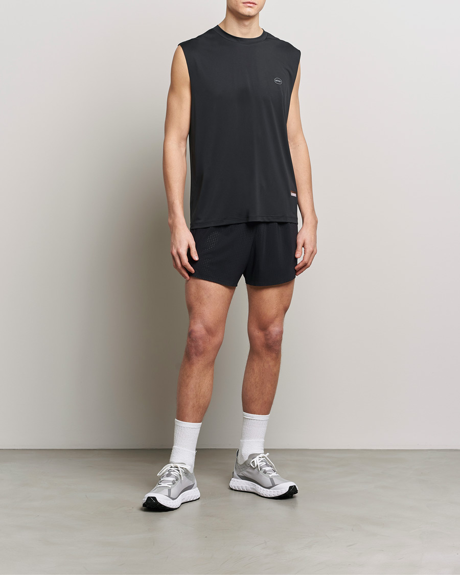 Herre | T-Shirts | Satisfy | AuraLite Muscle Tee Black