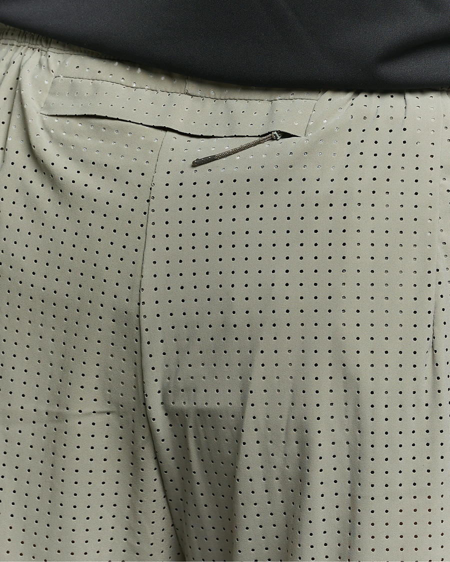Herre | Shorts | Satisfy | Space-O 5 Inch Shorts Dark Sage
