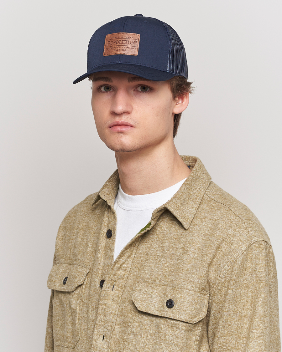 Herre | Caps | Pendleton | Burnished Patch Trucker Cap Navy