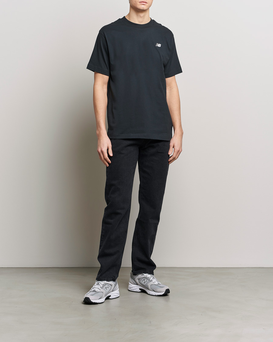 Herre | T-Shirts | New Balance | Essentials T-Shirt Black