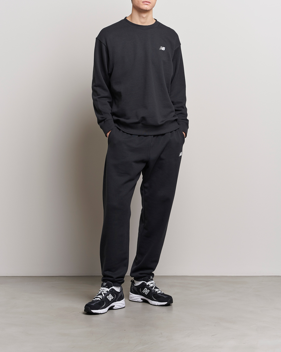 Herre | Gensere | New Balance | Essentials French Terry Sweatshirt Black