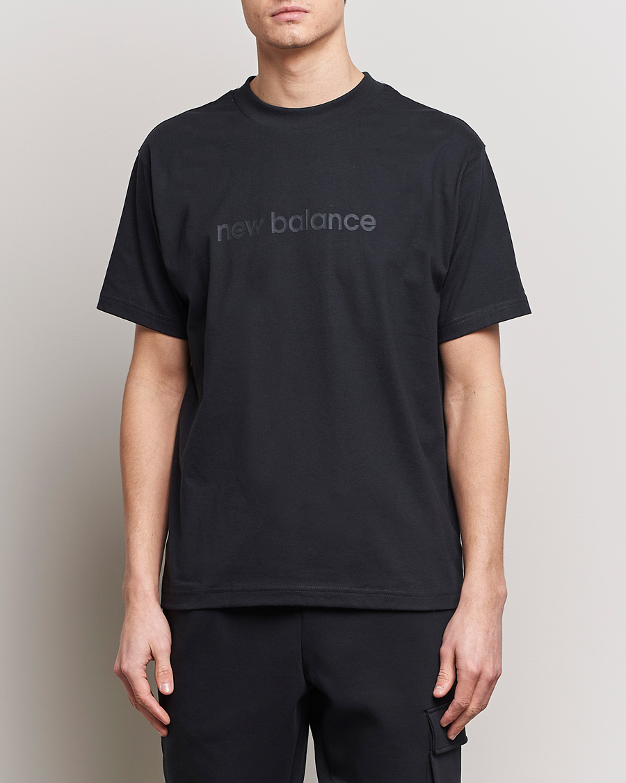 Herre | Kortermede t-shirts | New Balance | Shifted Graphic T-Shirt Black