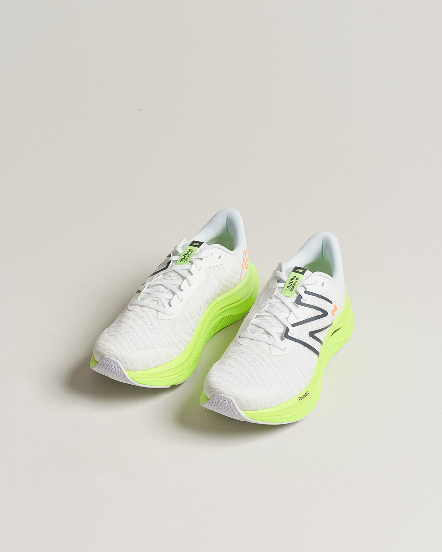 Herre | New Balance Running FuelCell Propel v4 White | New Balance Running | FuelCell Propel v4 White