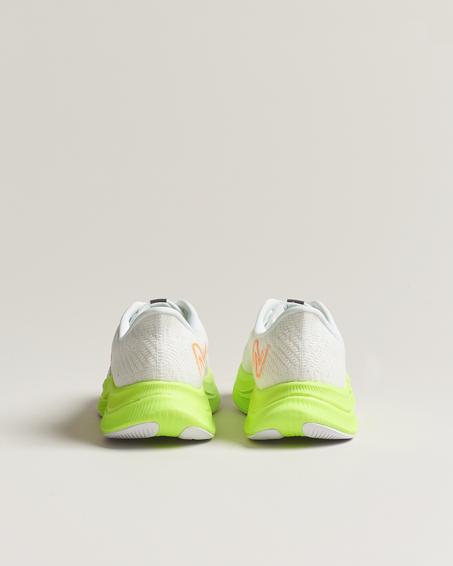 Herre | New Balance Running FuelCell Propel v4 White | New Balance Running | FuelCell Propel v4 White