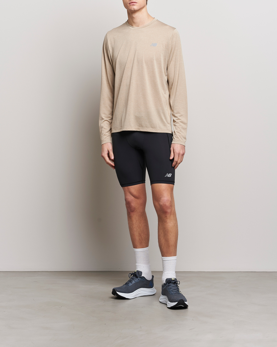 Herre | T-Shirts | New Balance Running | Athletics Run Long Sleeve T-Shirt Stoneware Heather