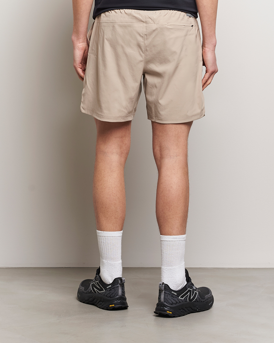 Herre | Shorts | New Balance Running | Seamless Shorts 7 Lined Stoneware