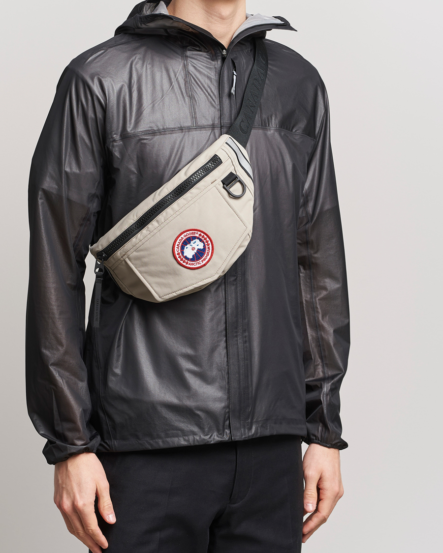 Men | Shoulder Bags | Canada Goose | Waist Pack Limestone