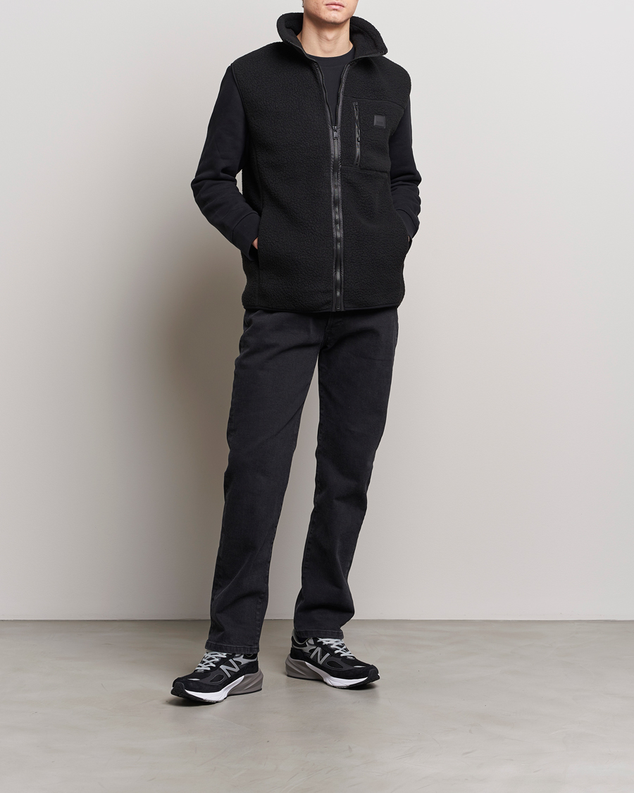 Herre | Gensere | RAINS | Yermo Fleece Vest Black