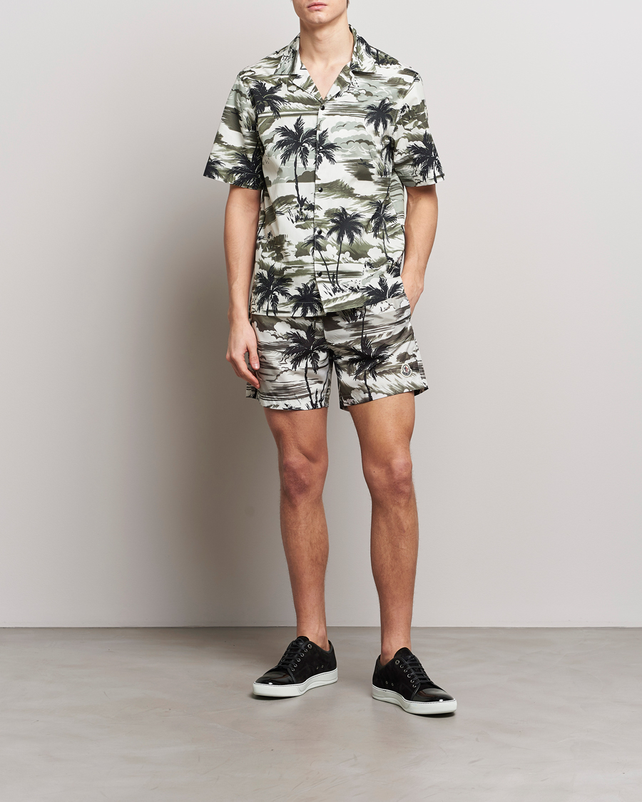 Herre | Badeshorts | Moncler | Palm Printed Swim Shorts White/Olive
